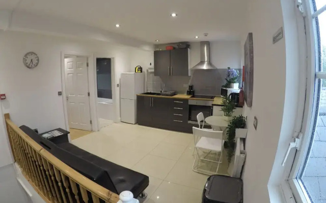 Stunning one bedroom flat