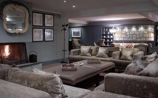 Sunday Box Hill Burford Bridge Hotel