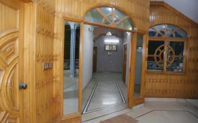 Karachi Motel