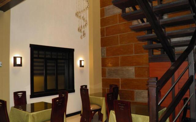 Hotel Majestic 2