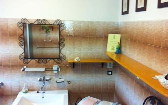 Bed & Breakfast - IL GELSO E LA VITE
