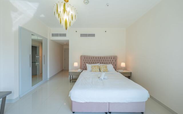 Tanin - Luxury Waterfront Apt with Stunning Marina Views