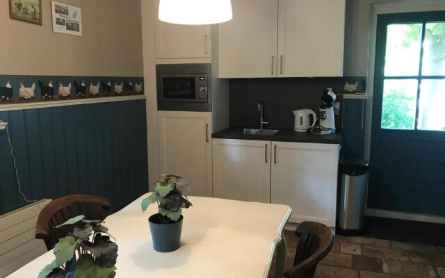 B&B. Het Hunebed Rolde