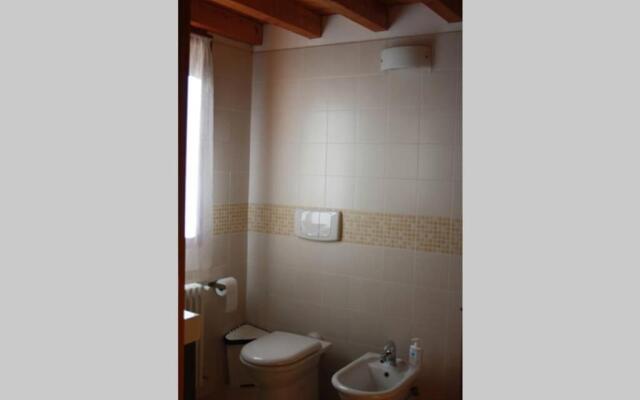 Piscina E Vistalago Crocemenaggio Cir 013145-00318