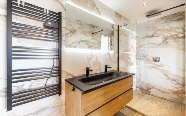 Modern Flat With sea View - AC- 2br- 4P - Cannes