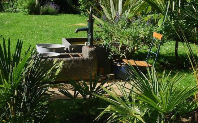 Un Jardin en Pente Douce