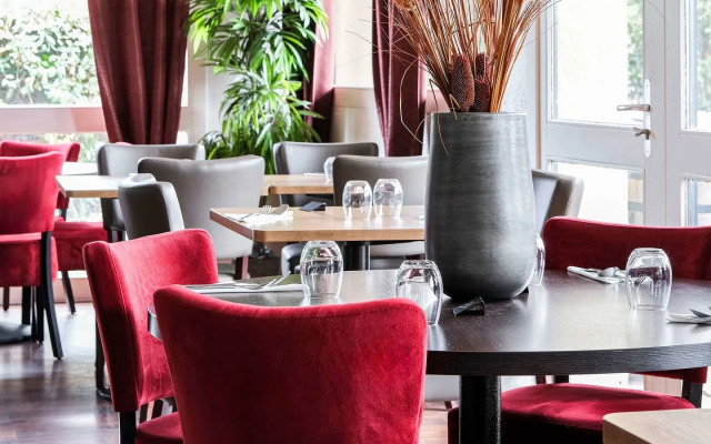 greet Hotel Massieux Lyon Nord