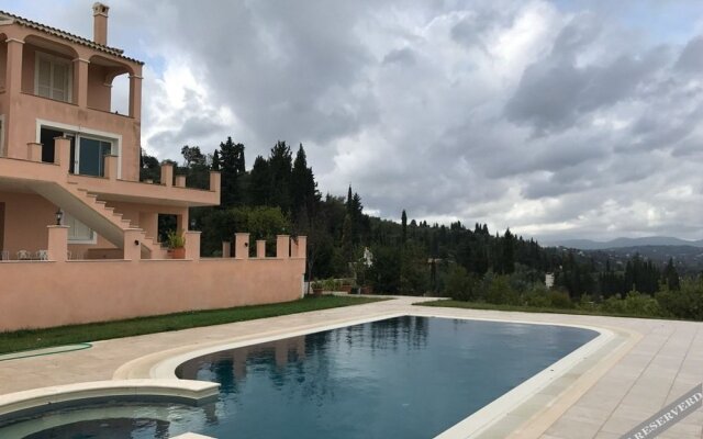 Luxury Villa in Corfu