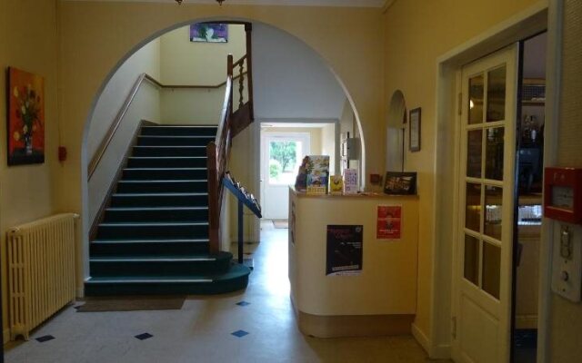 Hôtel Restaurant Le Cheval Blanc