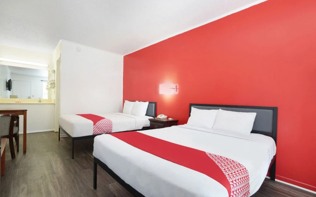 OYO Hotel Calhoun GA I-75 & US-41 Hwy