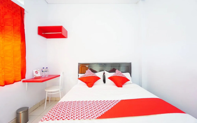 OYO 1064 Manado Airport Homestay