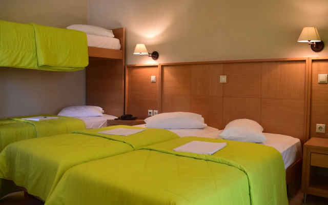 Evia Hotel & Suites