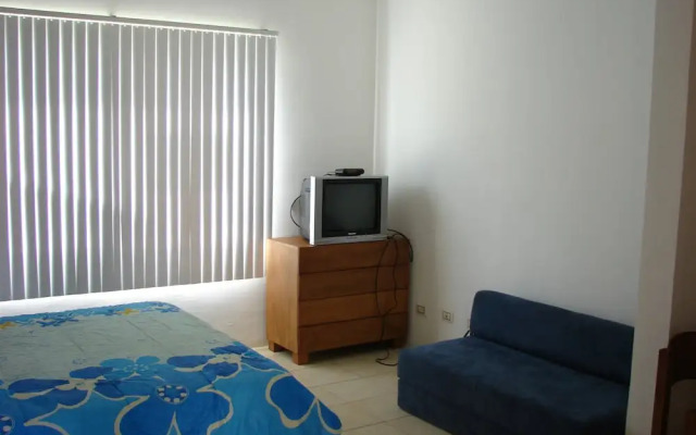 Las Torres Studio