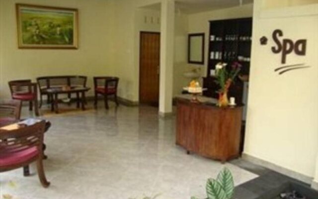 Sri Bungalows