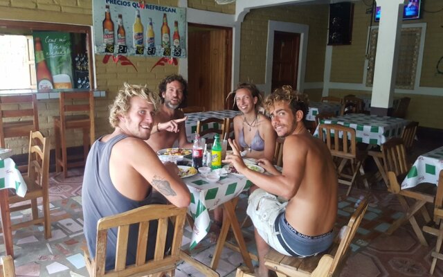 Inn Hospedaje BullShark