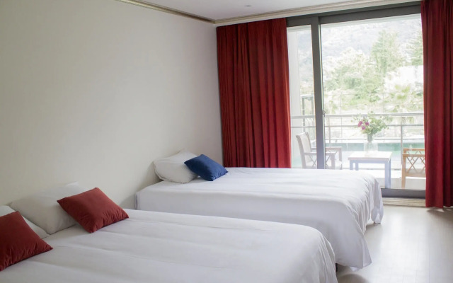 Dammora Resort