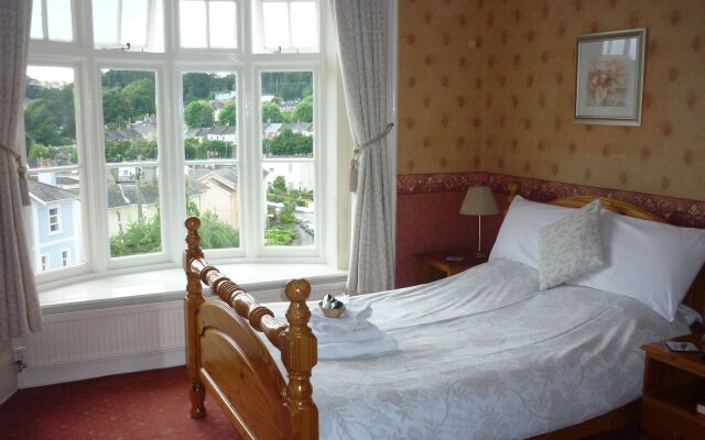 Ashwood Grange Hotel - B&B