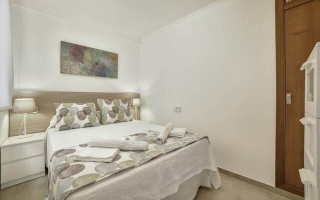 Apartment - 4 Bedrooms with WiFi and Sea views - 105010