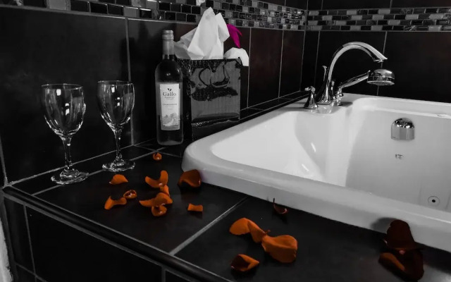 Leaside Manor by The Leaside Group