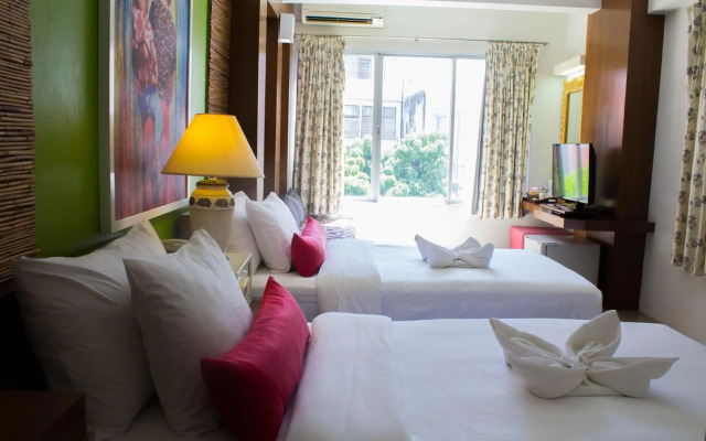 Villa Cha Cha Banglumphu