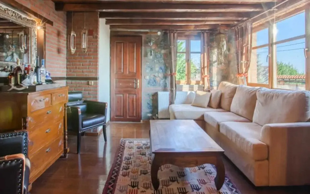 Traditional Holiday Home in Pella with Garden