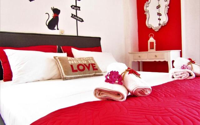 Aristos Apartments & Suites
