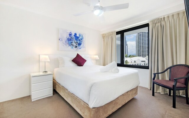 South Pacific Dream, Central Broadbeach