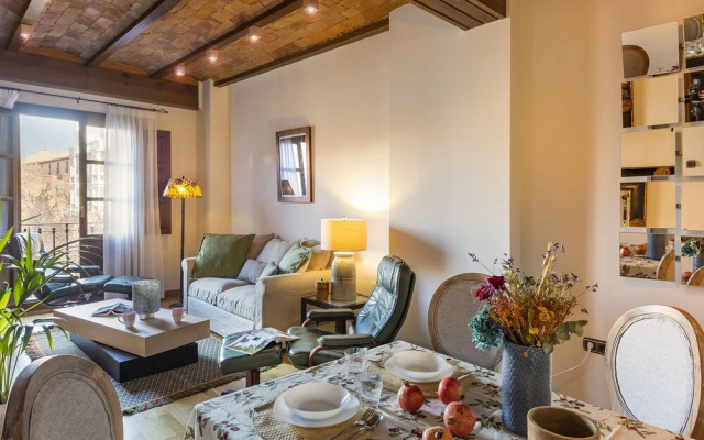 Stylish 2bds Apartment Amazingly Located. Bib Rambla