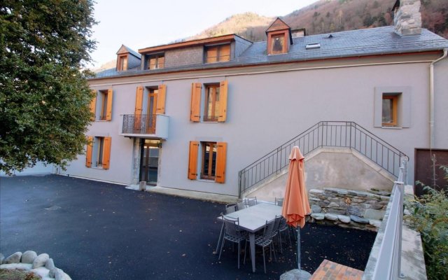 House With 4 Bedrooms in Cauterets, With Wonderful Mountain View, Encl