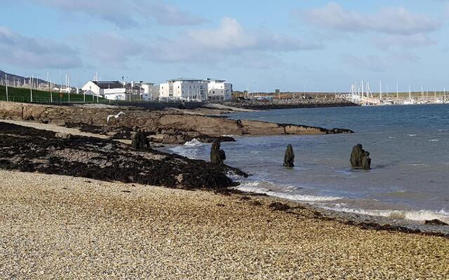 The Beach Hut Holyhead