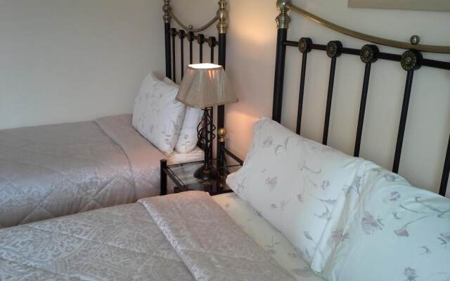 Fern Rock Bed And Breakfast