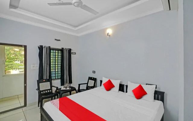 Oyo Flagship 808201 Hornbill Residency