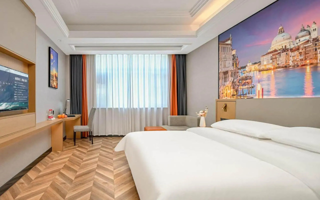 Vienna Classic Hotel (Anqing Yixiu District University Town)