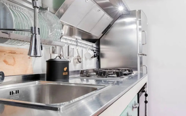 Altido Navigli by Night