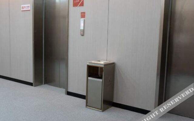 R Hotel Kunming
