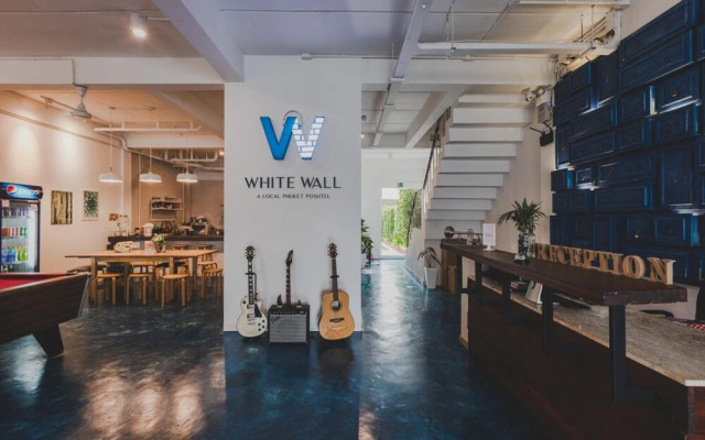 White Wall Poshtel - Hostel