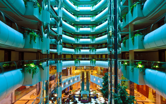 Royal Concorde Hotel & Suite