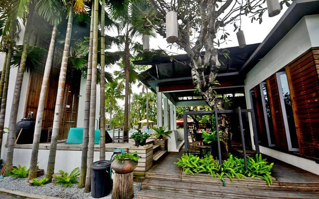 Paragon Inn