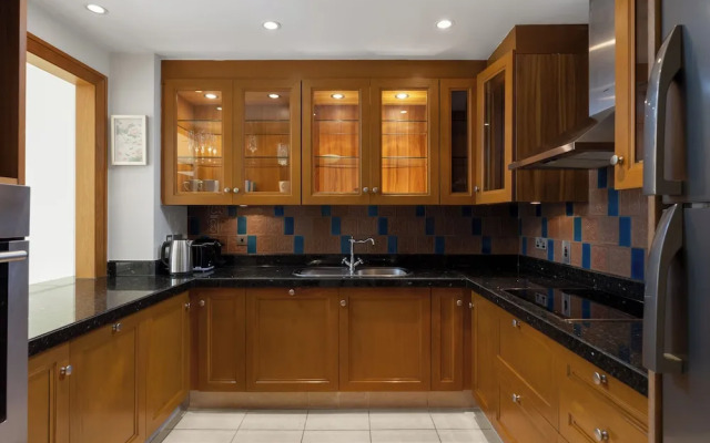 Maison Privee - Stylish & Spacious Apartment in Downtown Dubai