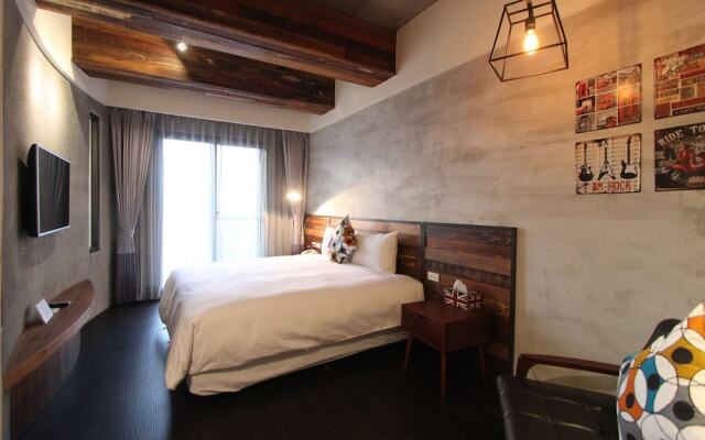mz1090 Bed and Breakfast