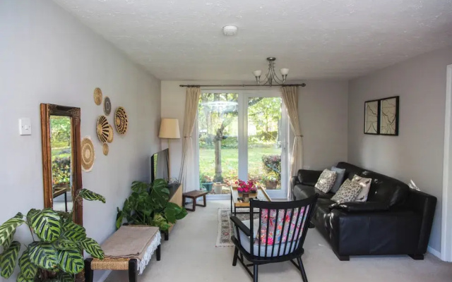 Spacious Private Annex Near Ashford