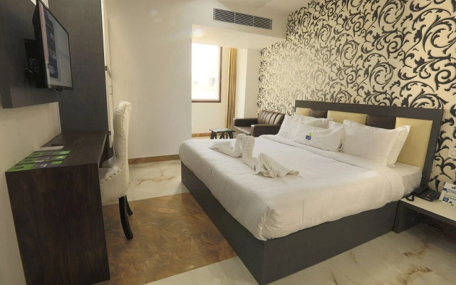 Hotel A Star - 50 Meter from Golden temple