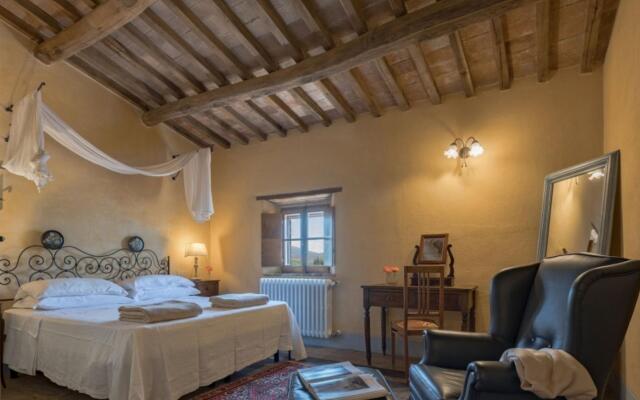 Beautiful Luxury Independent Villa With 13 Sleeps -prugnolo
