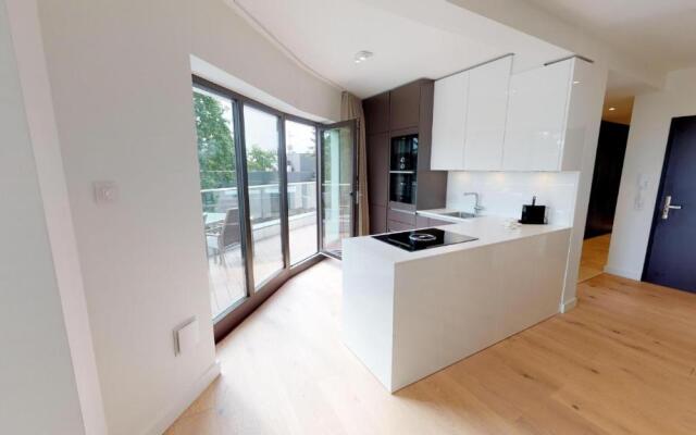 White Pearl Apartment 3.01