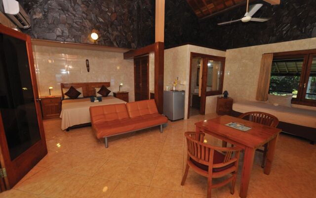 Tulamben Wreck Divers