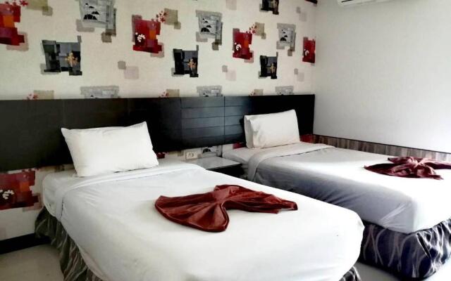 Grand Pruksa Siri Apartment