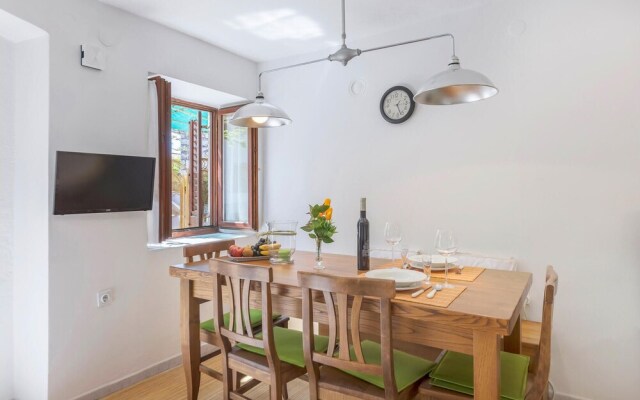 Nice Home in Funtana With Wifi and 1 Bedrooms