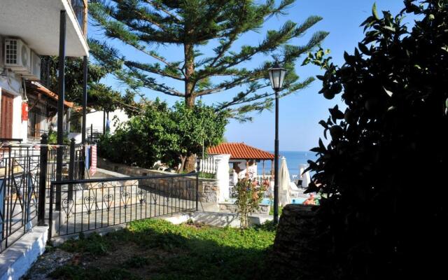 Fengeros Village