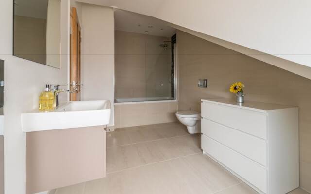 Hampden Apartments - The Elizabeth