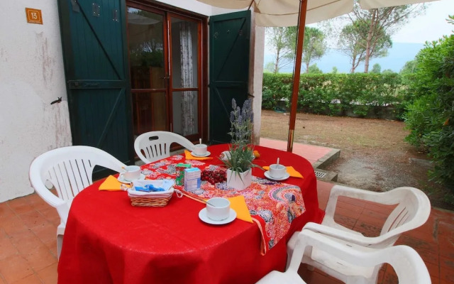 Close to the Sea, Air-conditioned